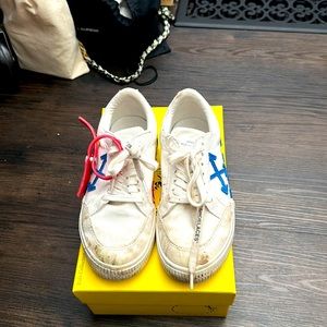 Kids (Boys) Off-White Low Vulcanized Canvas Sneakers